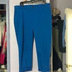 Gap Broken-I’m straight khakis